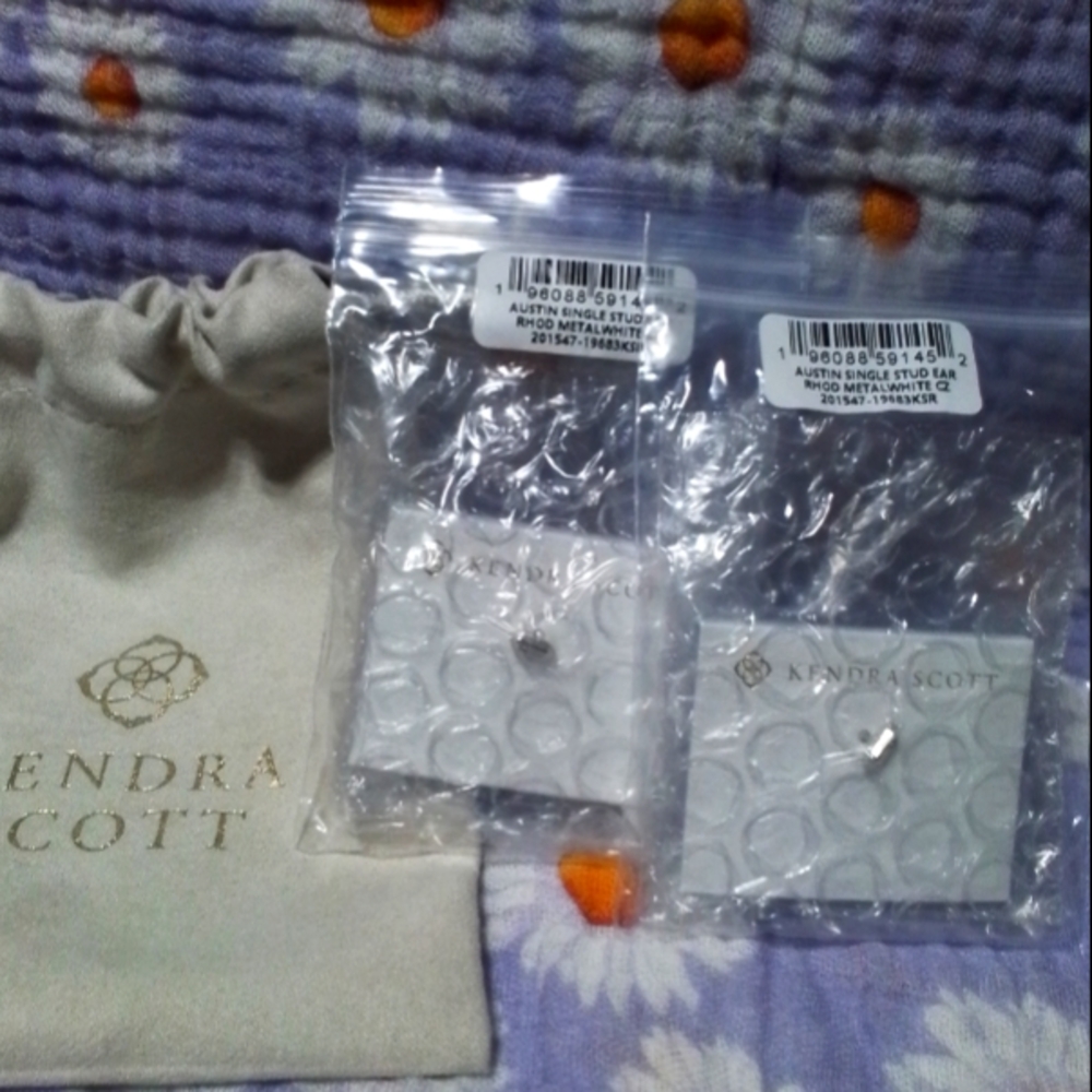 Kendra Scott Silver Stud Earrings